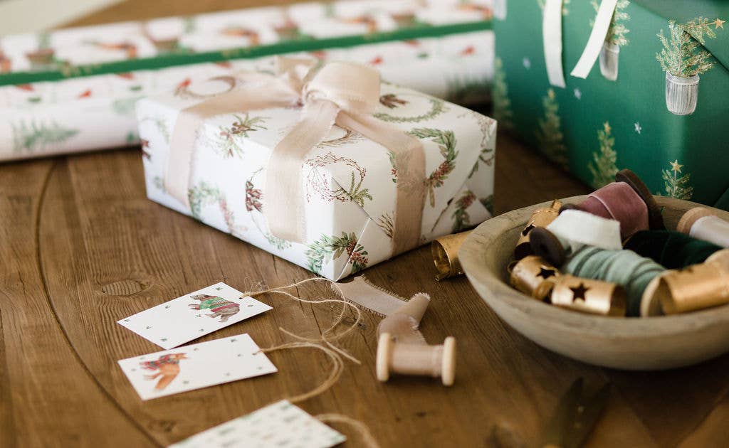 Lana's Shop - Wholesale Wrapping Paper Roll - Holiday Wreath Gift Wrap Roll4