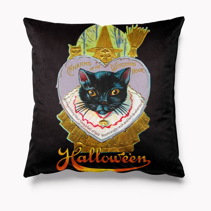 Charms of the Witching Hour - Cuscino per Halloween con gatto nero per la vendita all'ingrosso da parte di Kitsch Republic
