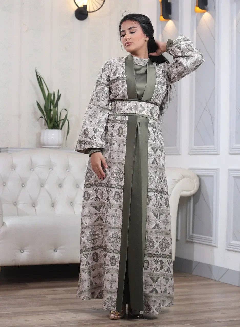 Palestinian Elegance - Wholesale Kaftan - Women's - Satin Silk Kaftan: Luxurious Comfort and Elegant Style5