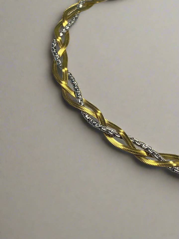 Flettet Chevron Halskæde for engroshandel hos Golden Hour xo