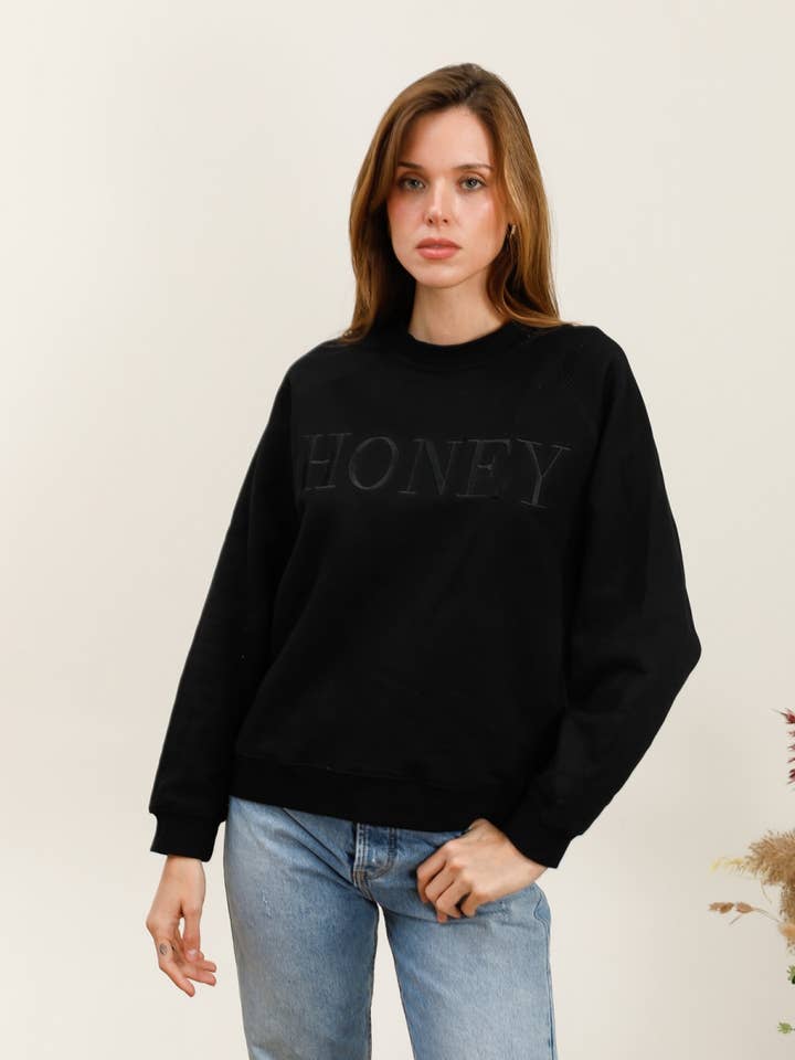 MOOYA - Wholesale Sweatshirt - Women's - Plain cotton sweatshirt with round neck embroidery HONEY - M2195