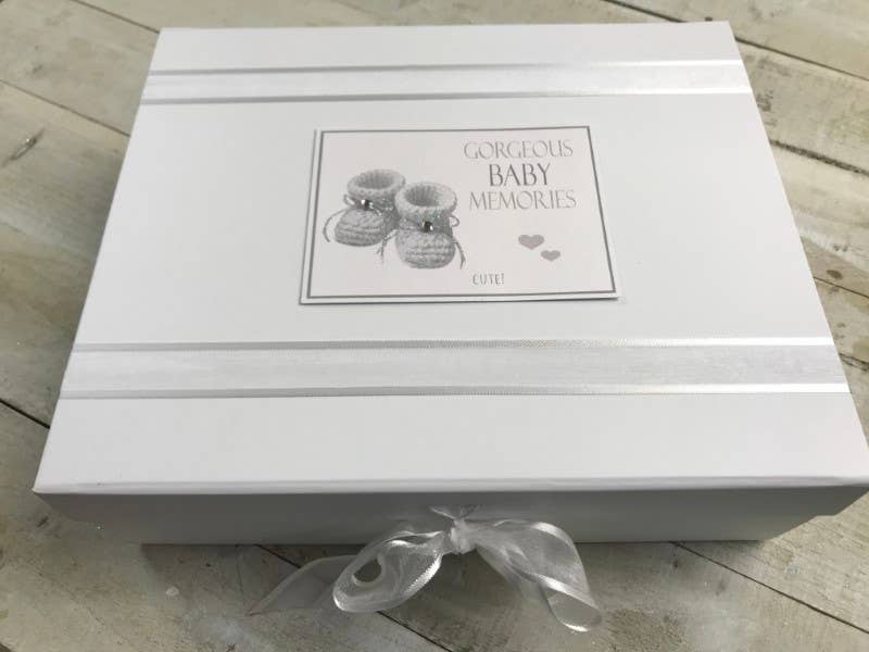 White Cotton Cards – wholesale Keepsake box – Child & baby – Baby Silver Booties Keepsake Set with Album, Box & Book1