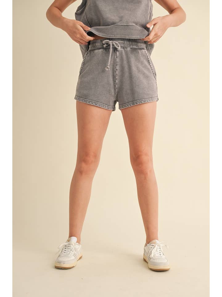 KIMBERLY C - Wholesale Korte broeken - Dames - Mineral Wash Shorts20