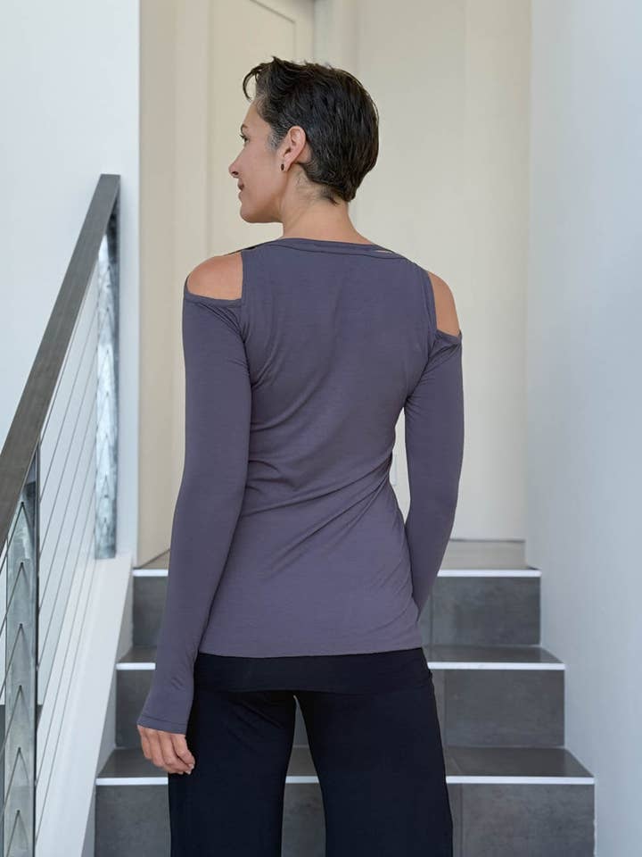 CARAUCCI - Wholesale Knit Top - Women's - Peekaboo Long Sleeve Top12