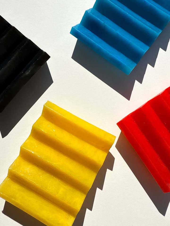 Soap Dish - Bauhaus Collection - Recycled Plastic for wholesale by Müll Club