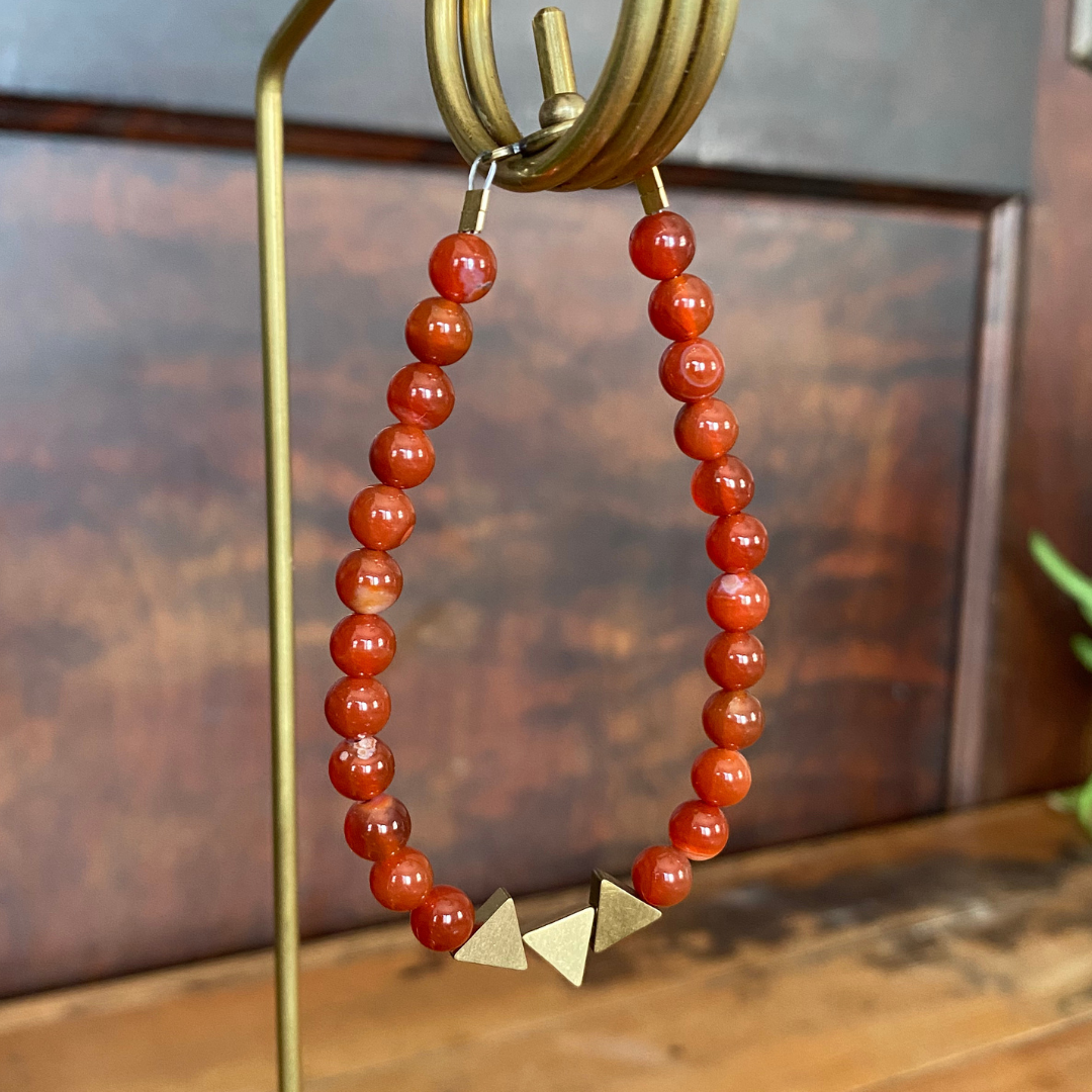 Seeds – Großhandel Perlenarmband – Duluth Armband | Halbedelsteinperlen | Dreiecke aus Messing20