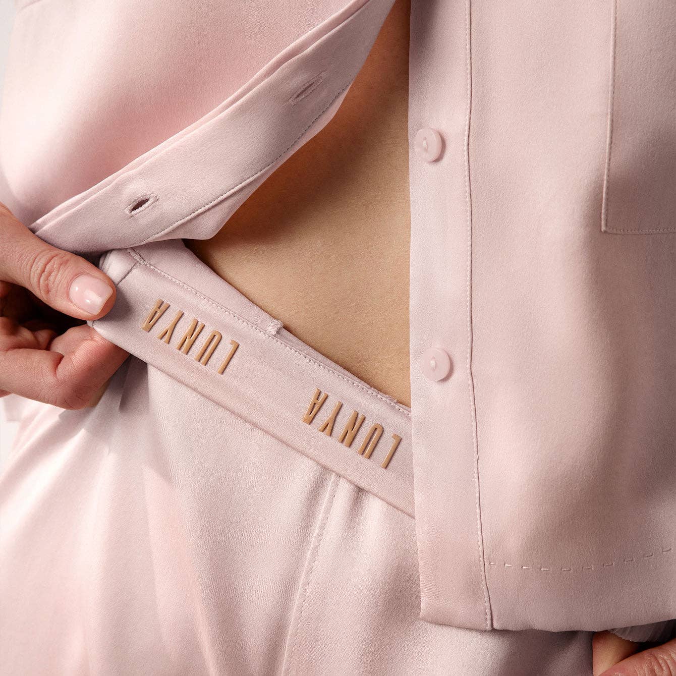 Rose délicat Ensemble de pantalons taille haute en soie lavable en vente sur Faire6