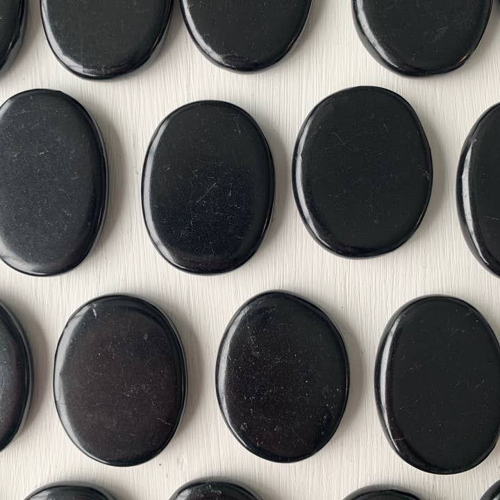 Crystal Vibes Inc. - Vente Pierre et cristal de spiritualité - Pierre lisse de shungite
