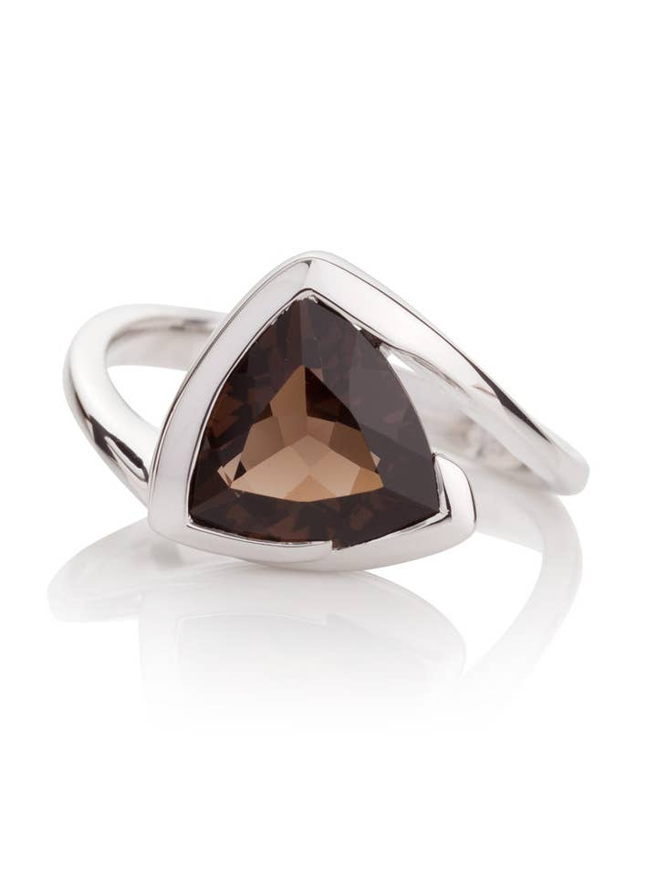 Bague en argent avec quartz fumé Amore pour la vente par Manja