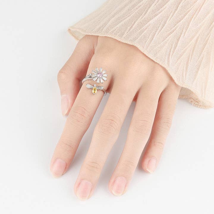 Perimade & Co. LLC - Wholesale Multi-Stone Ring - Daisy Flower Anxiety Spinner Ring in 925 Sterling Silver3