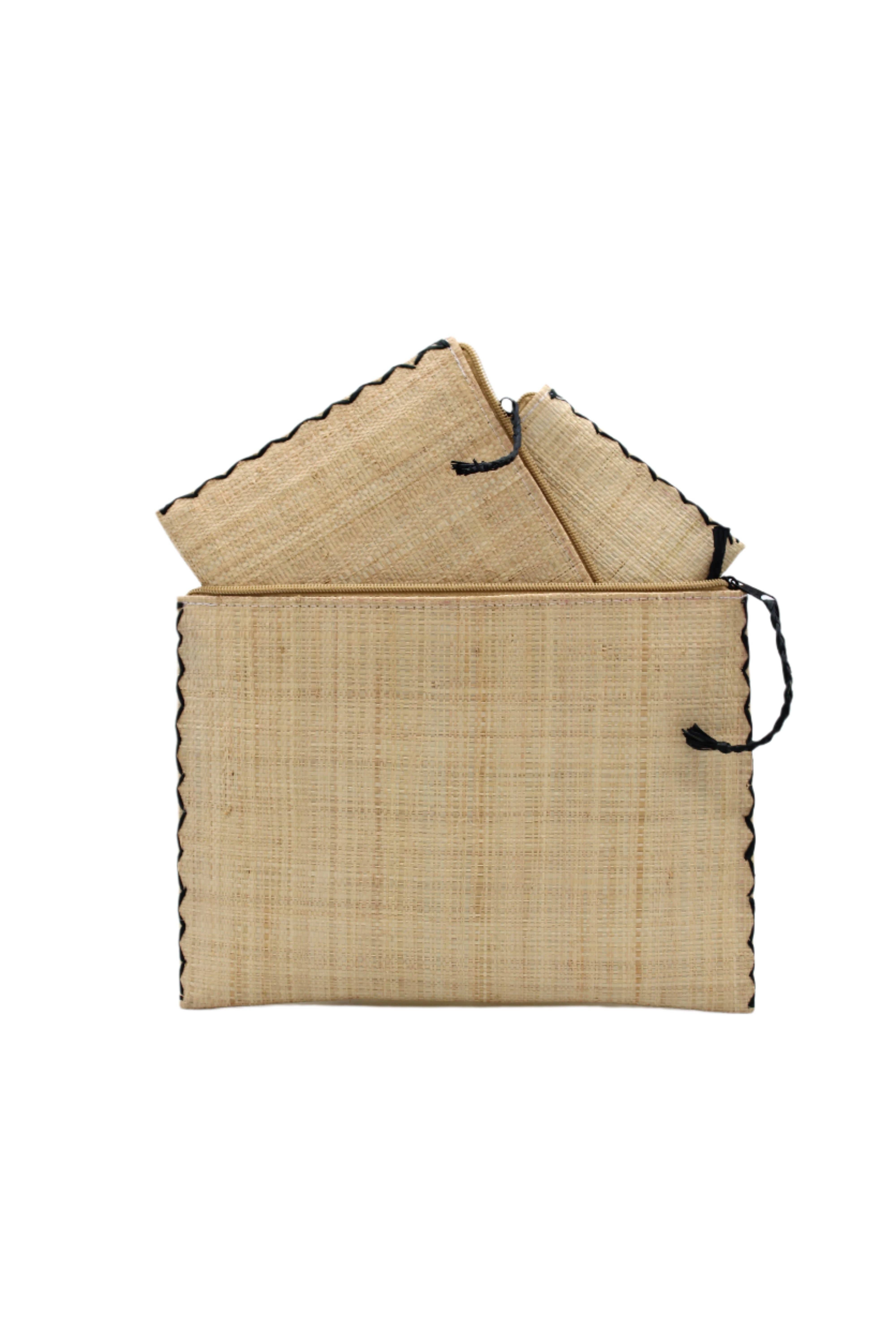 Shebobo - Vente Pochette – femme - Ensemble Amelia de 3 pochettes imbriquées unies en raphia tissé3