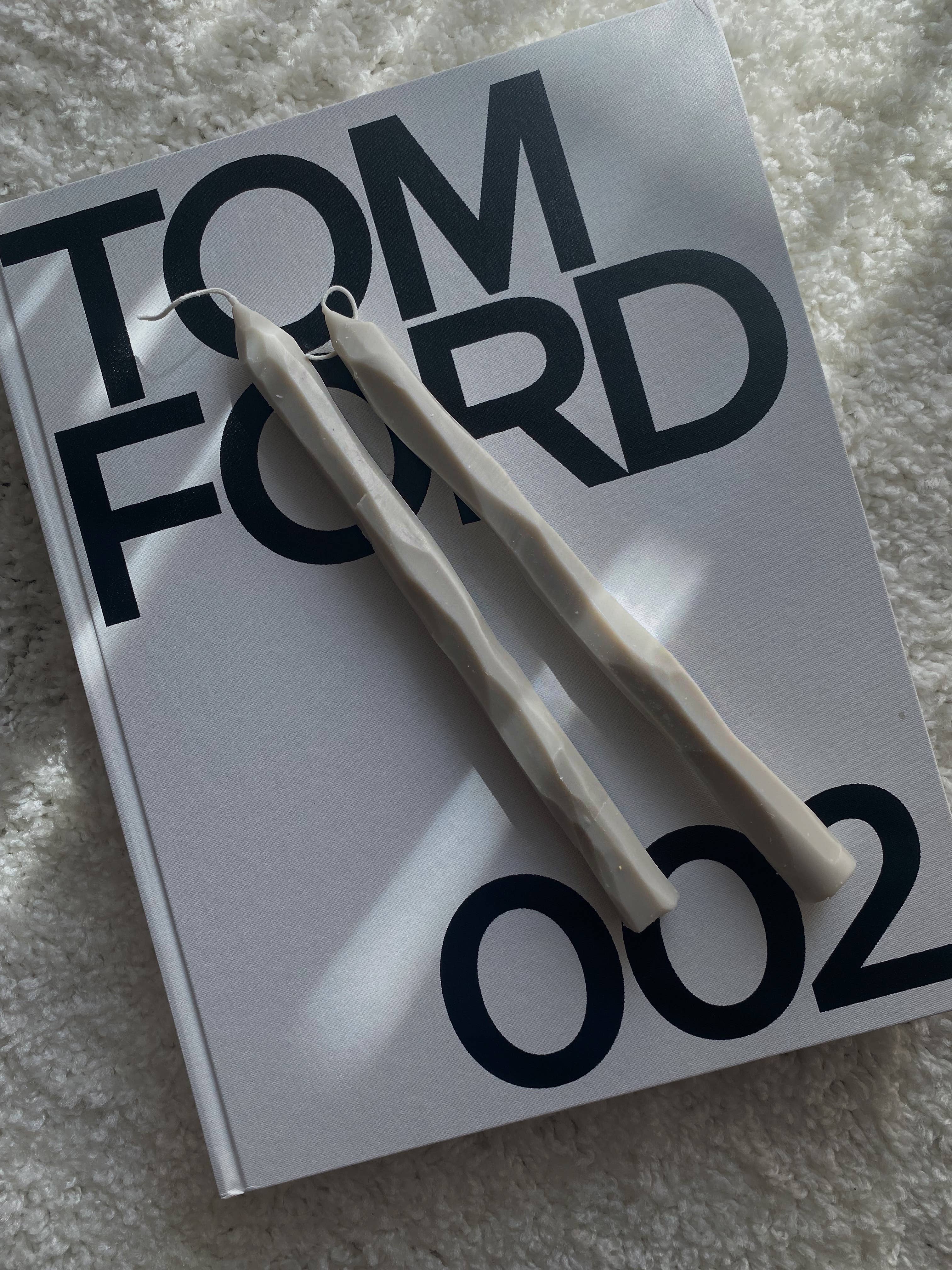 SoieLondon – wholesale Avsmalnande ljus – Handgjorda avsmalnande ljusstakar i sten, veganska, sojavax1