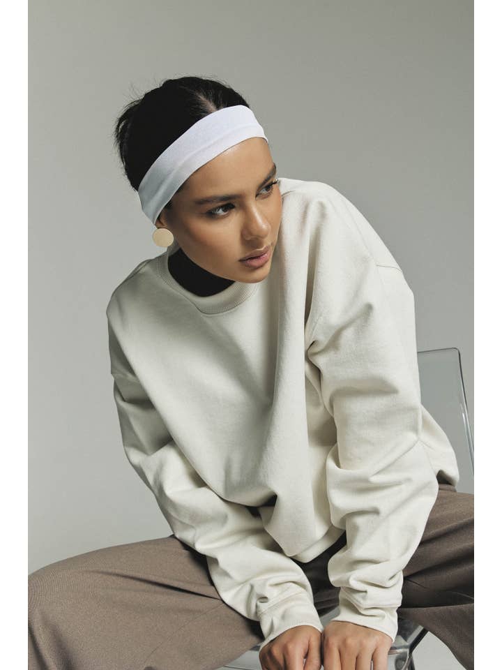 SIAWEAR - Wholesale Sweatshirt - Women's - Sweatshirt Oversize FADED WHITE 100% Premium Organic Cotton1