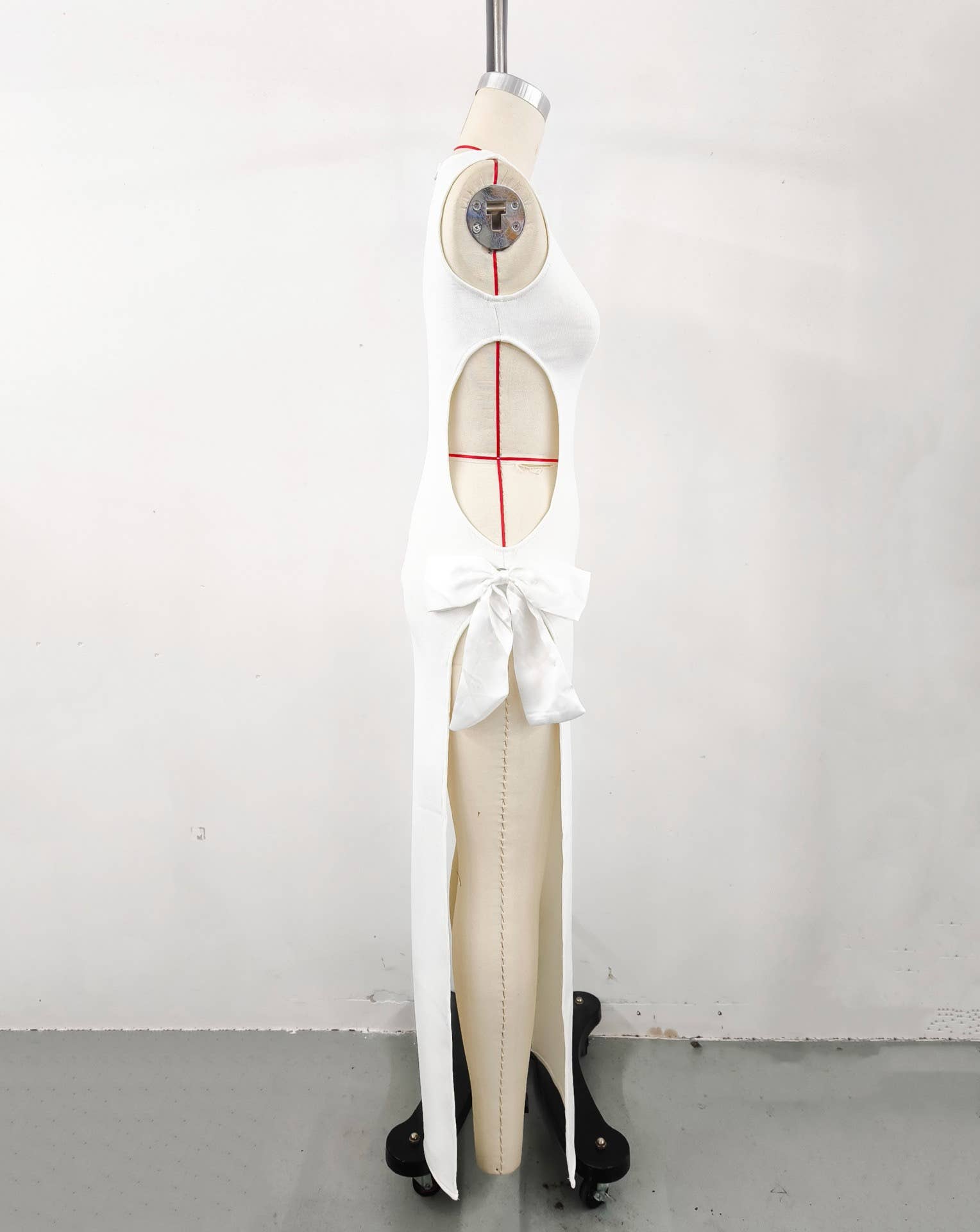 Sanyao Fashion – Großhandel Kleid – Damen – SY065 Sultry Schlitzstrickkleid mit Schleifenakzent - Frühling/Sommer17