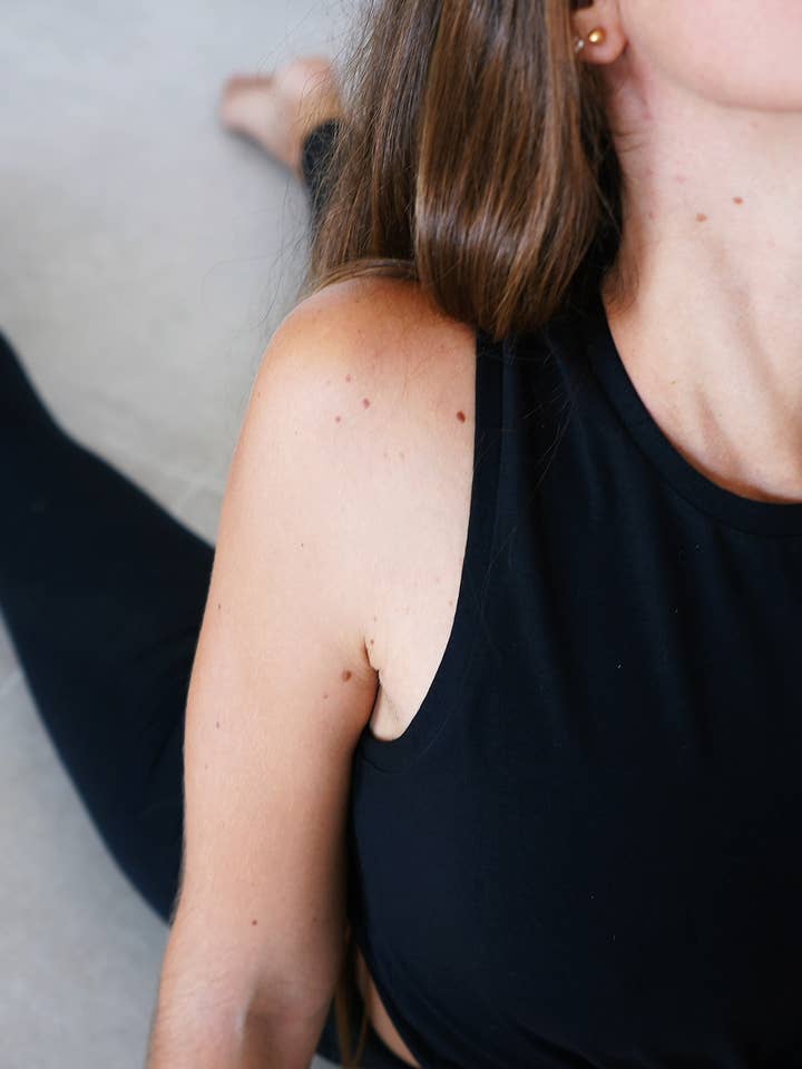 100 FICUS YOGA TANK TOP jersey di cotone biologico per la vendita all'ingrosso da parte di CECILIA SÖRENSEN