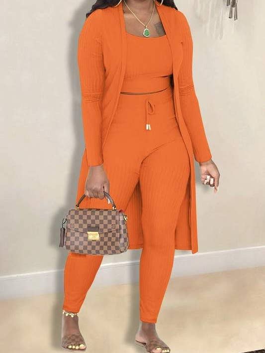 Flarix - Wholesale Hemd- en rokset - Dames - geribbelde 3-delige tankbroek met cropbroek en trainingspak