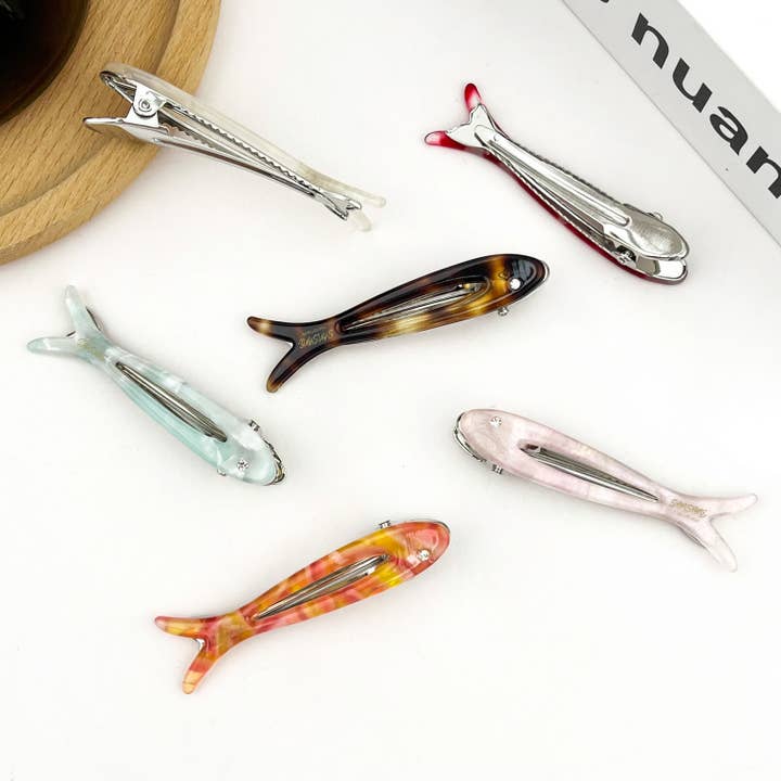 Pince à cheveux en acétate en forme d'arête de poisson creuse, pince bec de canard design poisson pour la vente par TheDivaSoap