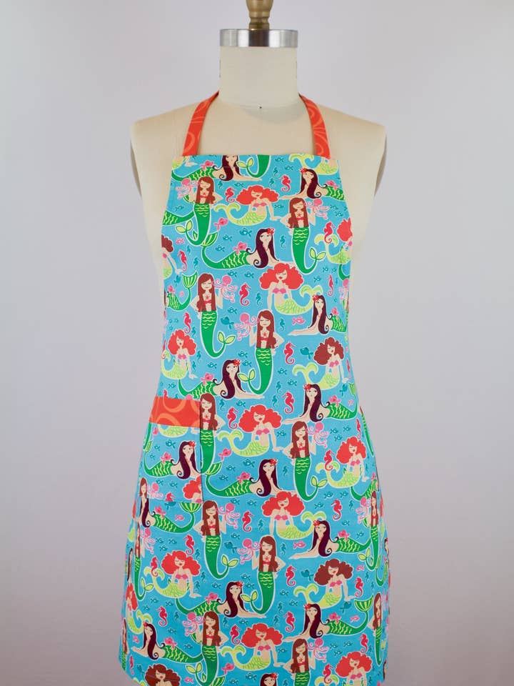 Tablier Mermaid Friends pour la vente par The Blue Peony