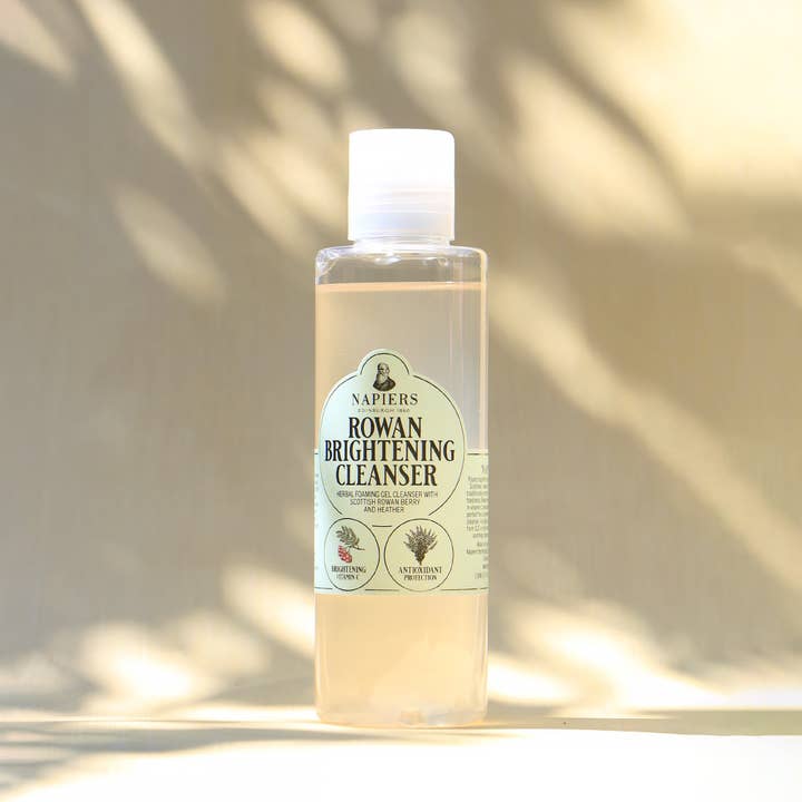 Napiers - Wholesale Facial Cleanser - Napiers Rowan Brightening Gel Cleanser3