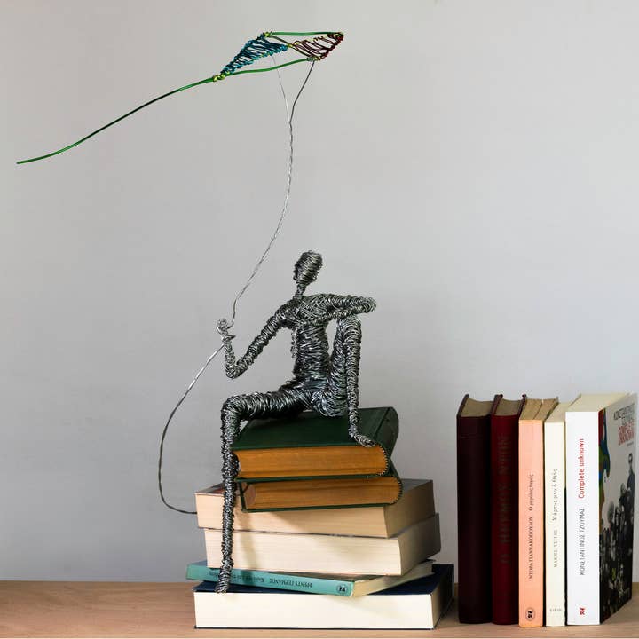 Haritopoulou - Vendita all'ingrosso Scultura - Grande scultura in filo metallico con aquilone2