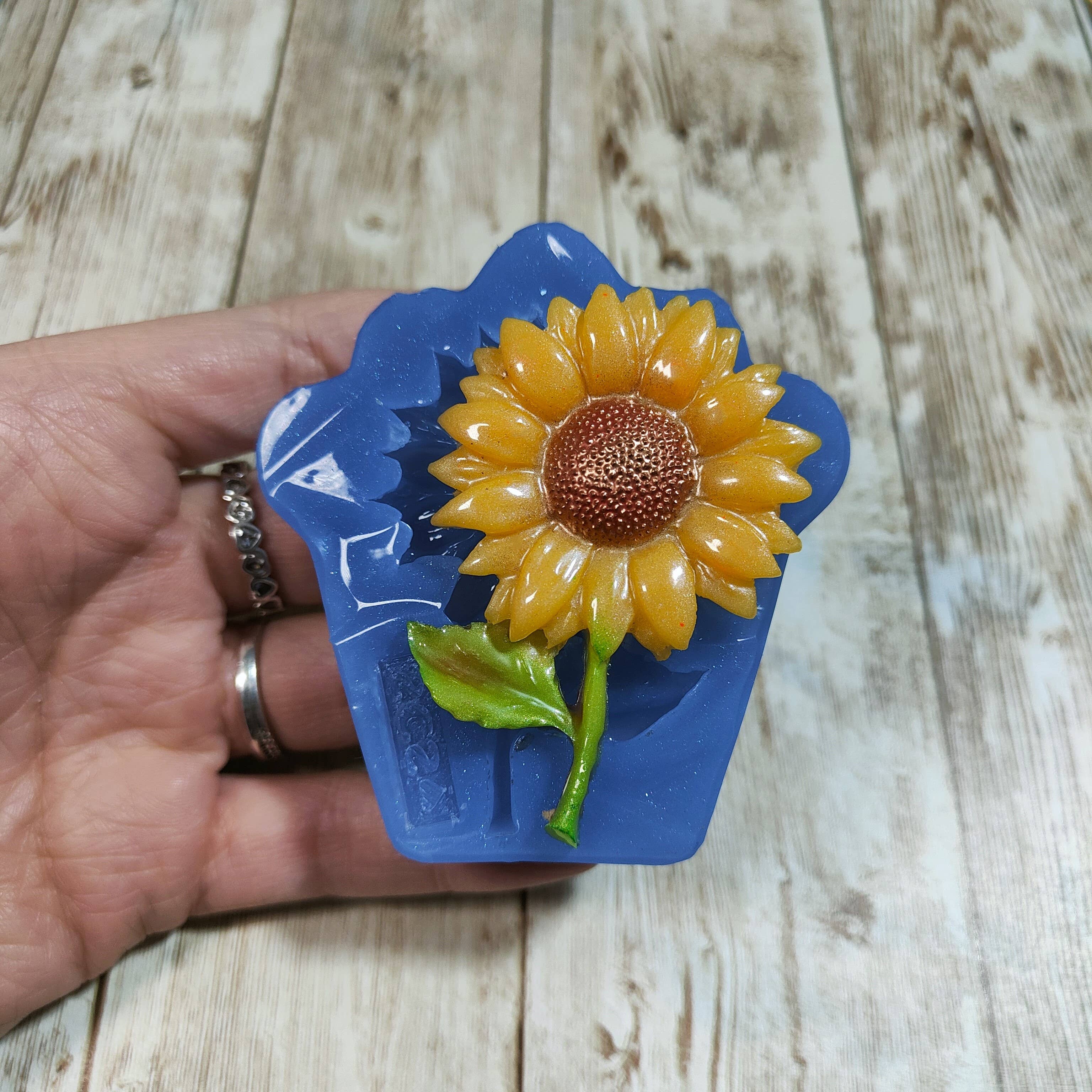 Serena Creazione di Serena Stampone - Wholesale DIY Craft Kit - Sunflower mold 6cm in silicone for resin, plaster, jesmonite1