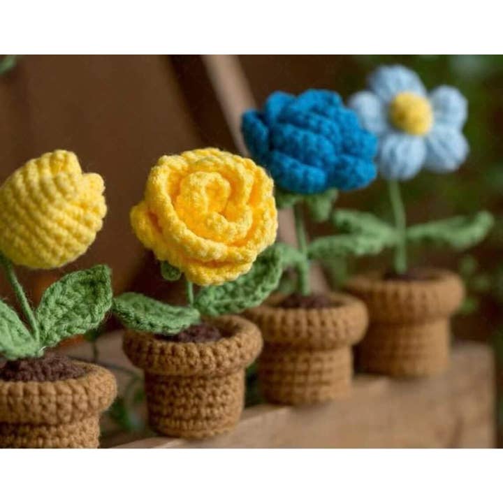 TOMOPOD LLC - Wholesale Artificial flowers - Mini Crochet Flower Pot, Crochet Sunflower Rose Daisy Plant2