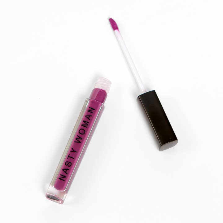 Nasty Woman Cosmetics – Batom por atacado – Poder para o roxo1