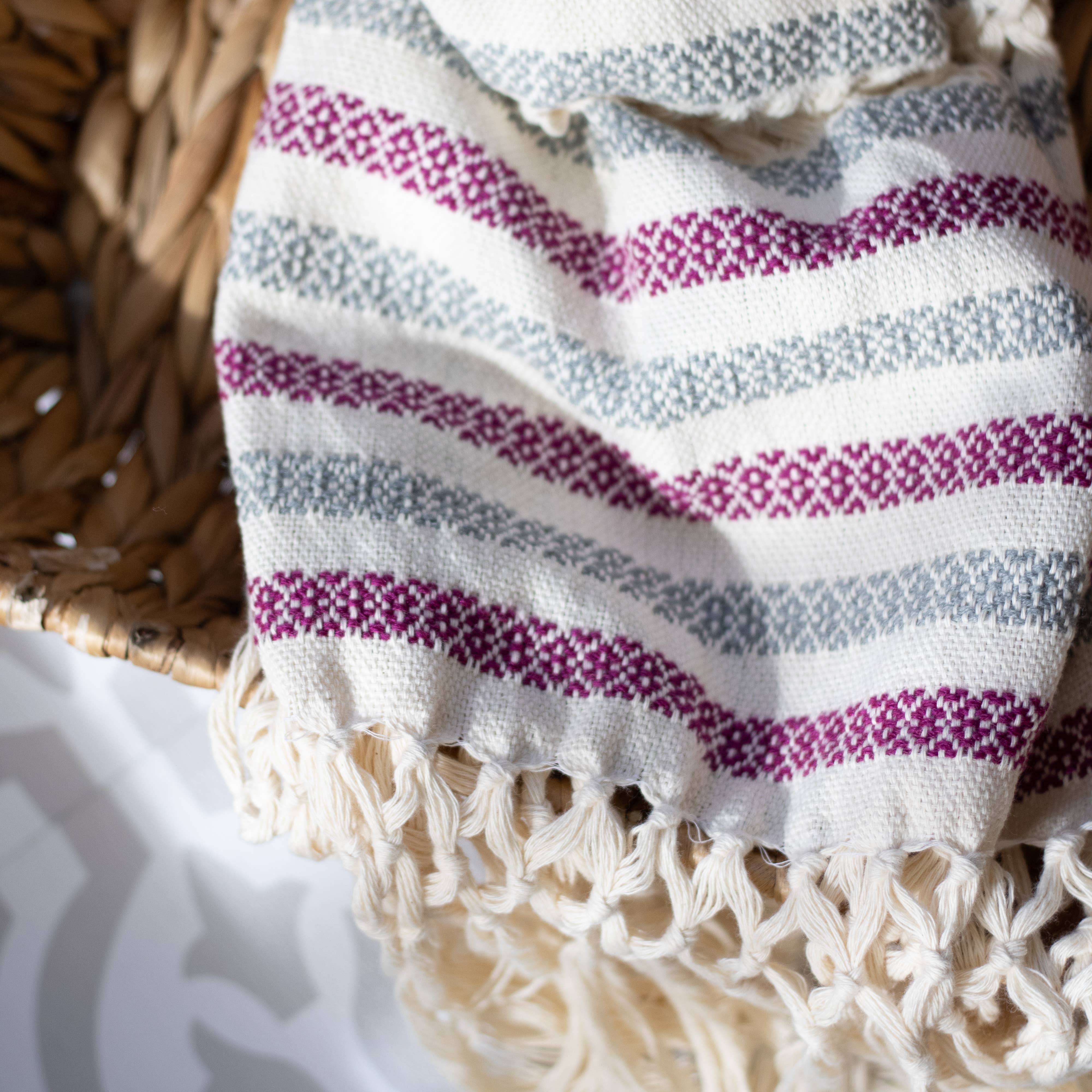 Origin Mexico – wholesale Wrap - Dam – Handvävd ekologisk bomullsjalomslag - magenta och grå 6