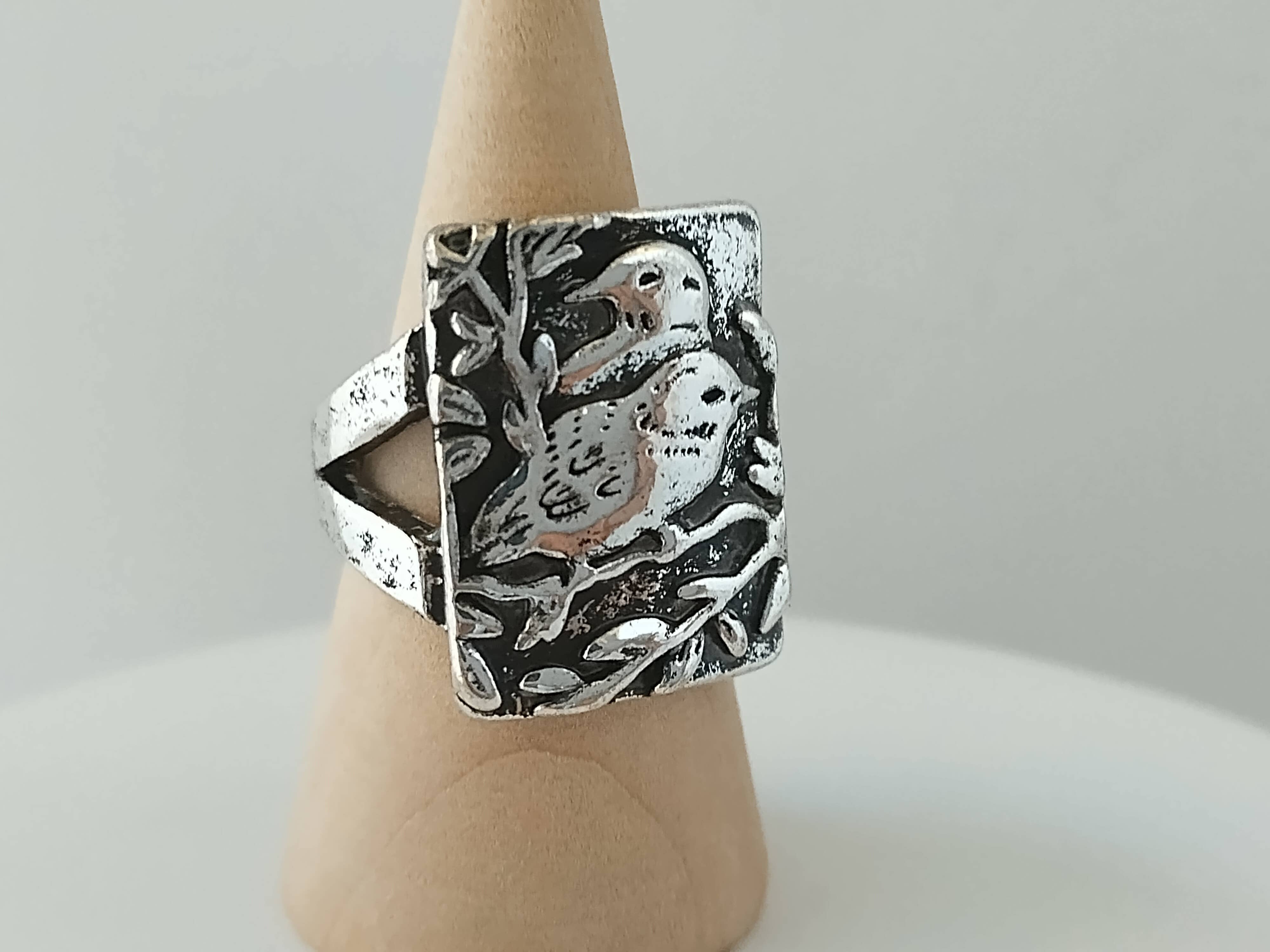 Piccadilly Pendants – wholesale Cocktail/statement ring – Silver Raven Ring, Bird Ring2