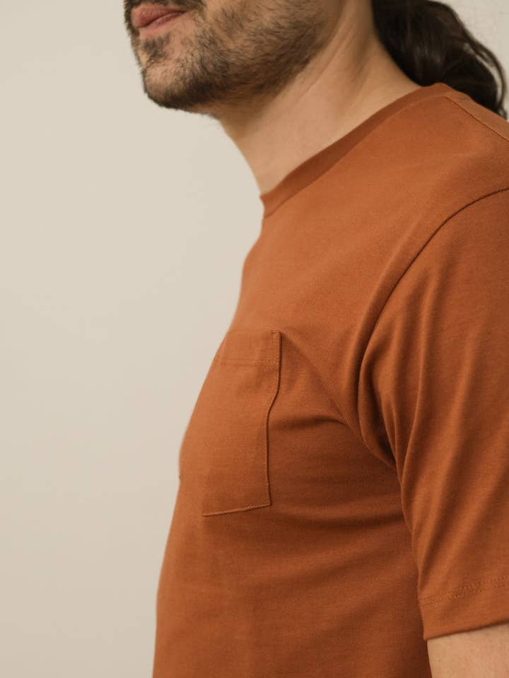 George T-shirt Mars rot für den Großhandel von Tiralahilacha