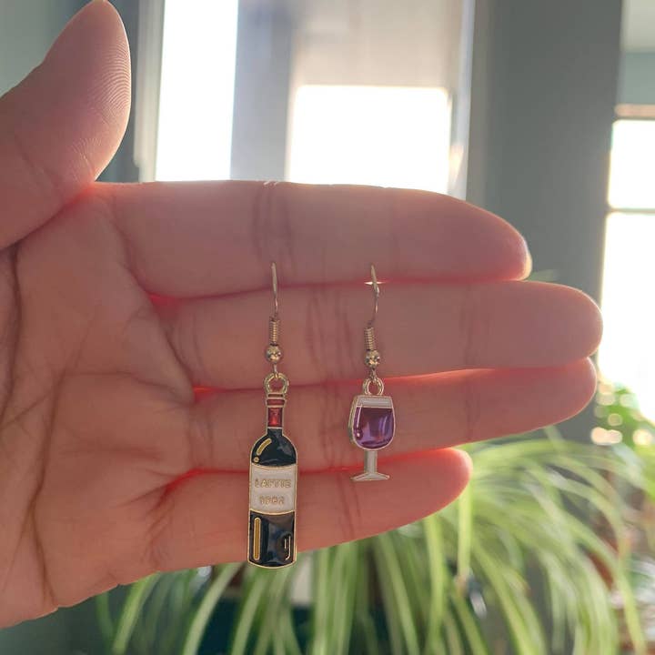 HolyGuacamolly - Wholesale Dangle earrings - Unique Red Wine And Glass Earrings7