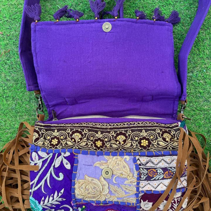 GYPSY STUDIO - Wholesale Shoulder Bag - Women's - Traditional Banjara Bags Banjara Bags Embroidery Work Bag 11