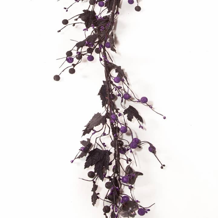HALLOWEEN-GIRLANDE MIT GLITZERNDEN SCHWARZEN UND LILA GEMISCHTEN BEEREN für den Großhandel von KMI International Corp.