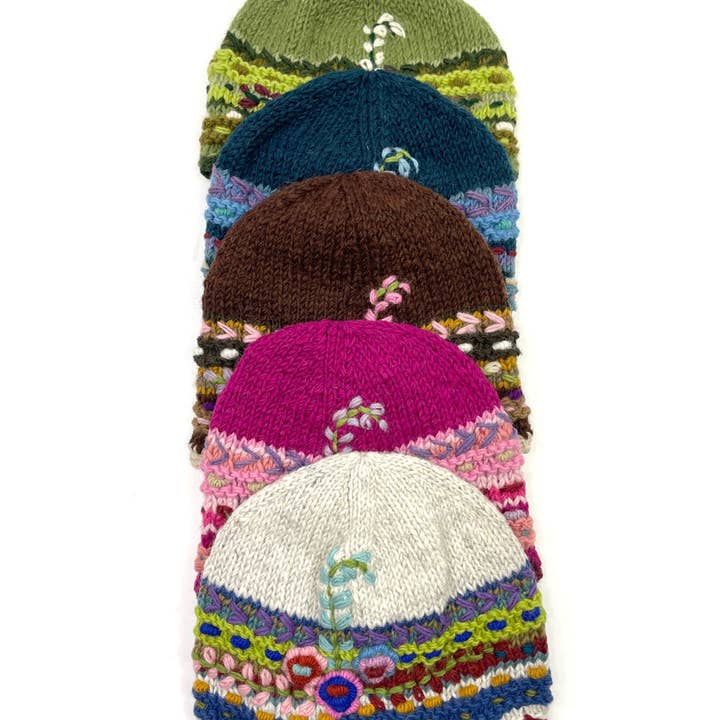 Zig Zag Asian Collection - Vente Bonnet – femme - Bonnet en maille avec broderies florales4