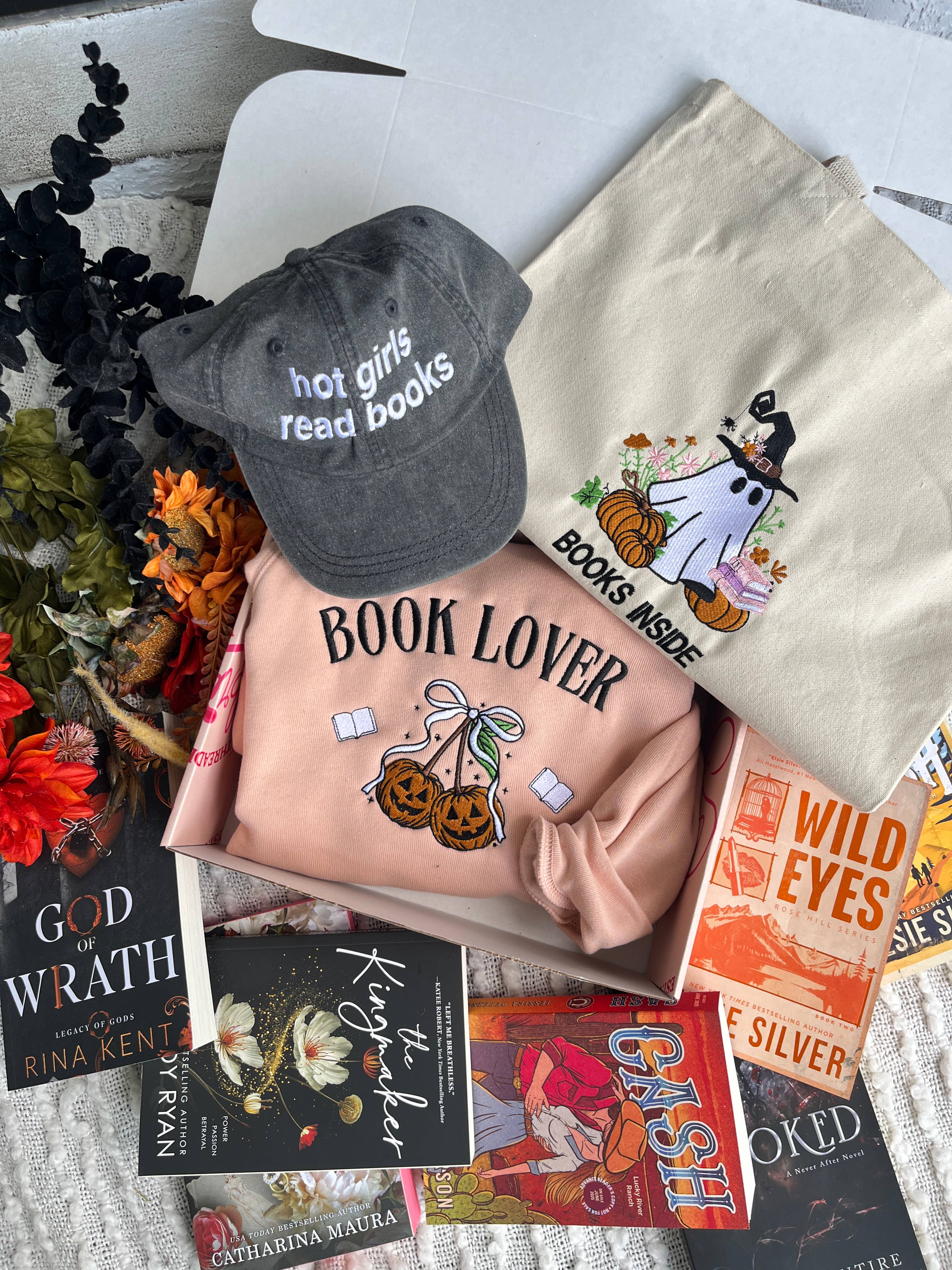 Threaded By Sabrina – wholesale Sweatshirt – Unisex – Book Lover Halloween Sweatshirt2