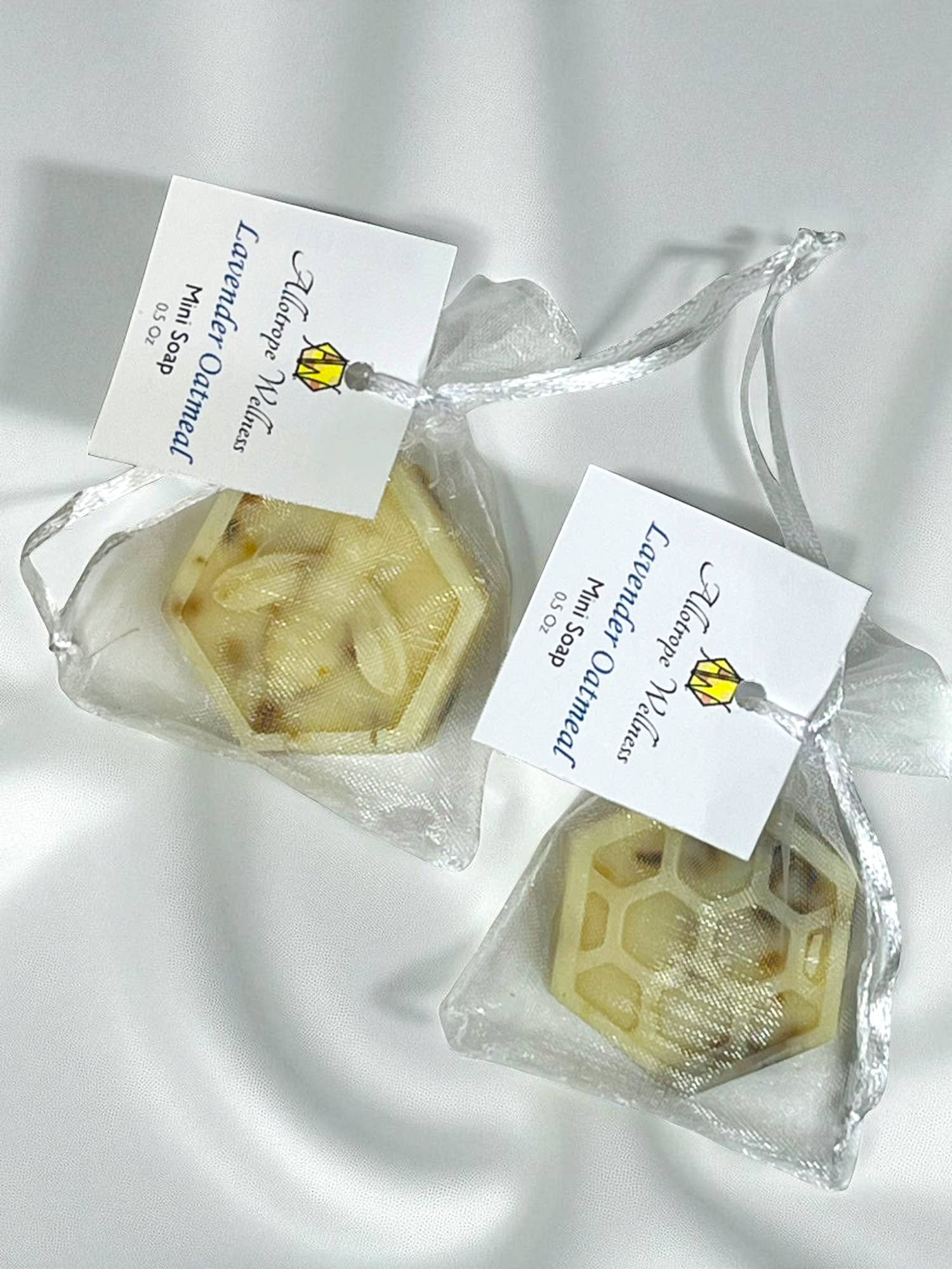 Allotrope Wellness, Inc. - Vente Pains de savon - Savon Miniature Naturel à l'Avoine et Lavande1