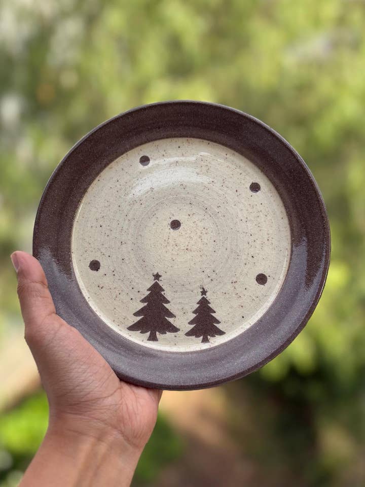 Handmade Ceramic Christmas Tableware Set for wholesale by Shachi Shah