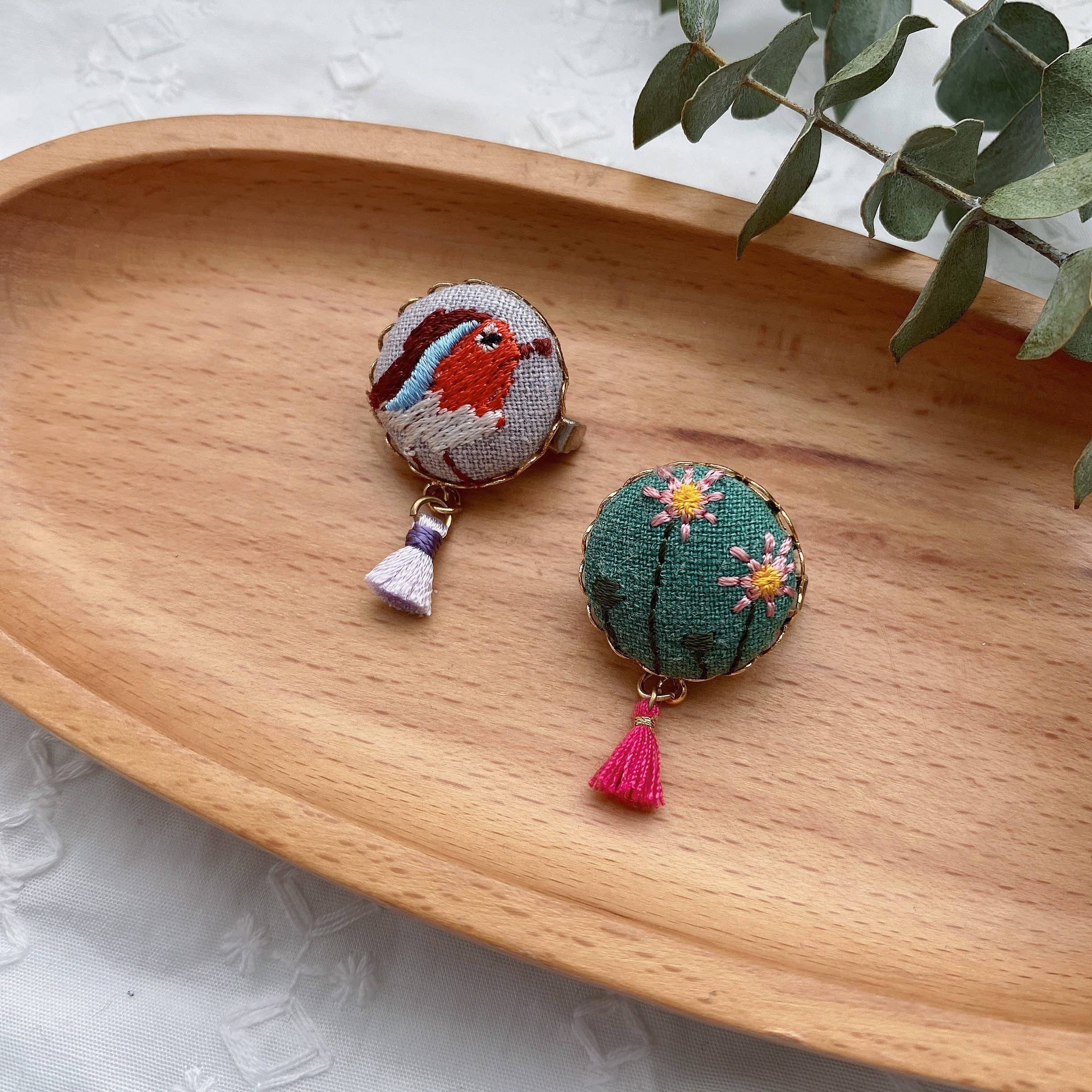 Giggle with Love – wholesale Brooch – Embroidery Brooch Pin| Handmade Flower Embroidered Pin|floral Jacket Brooch Pin| Small Floral Scarf Pin| Tote Pins |birds Brooch Pins6