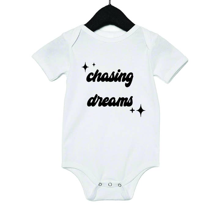 Chasing Dreams Organic Bodysuit-Paket für den Großhandel von Nourganics