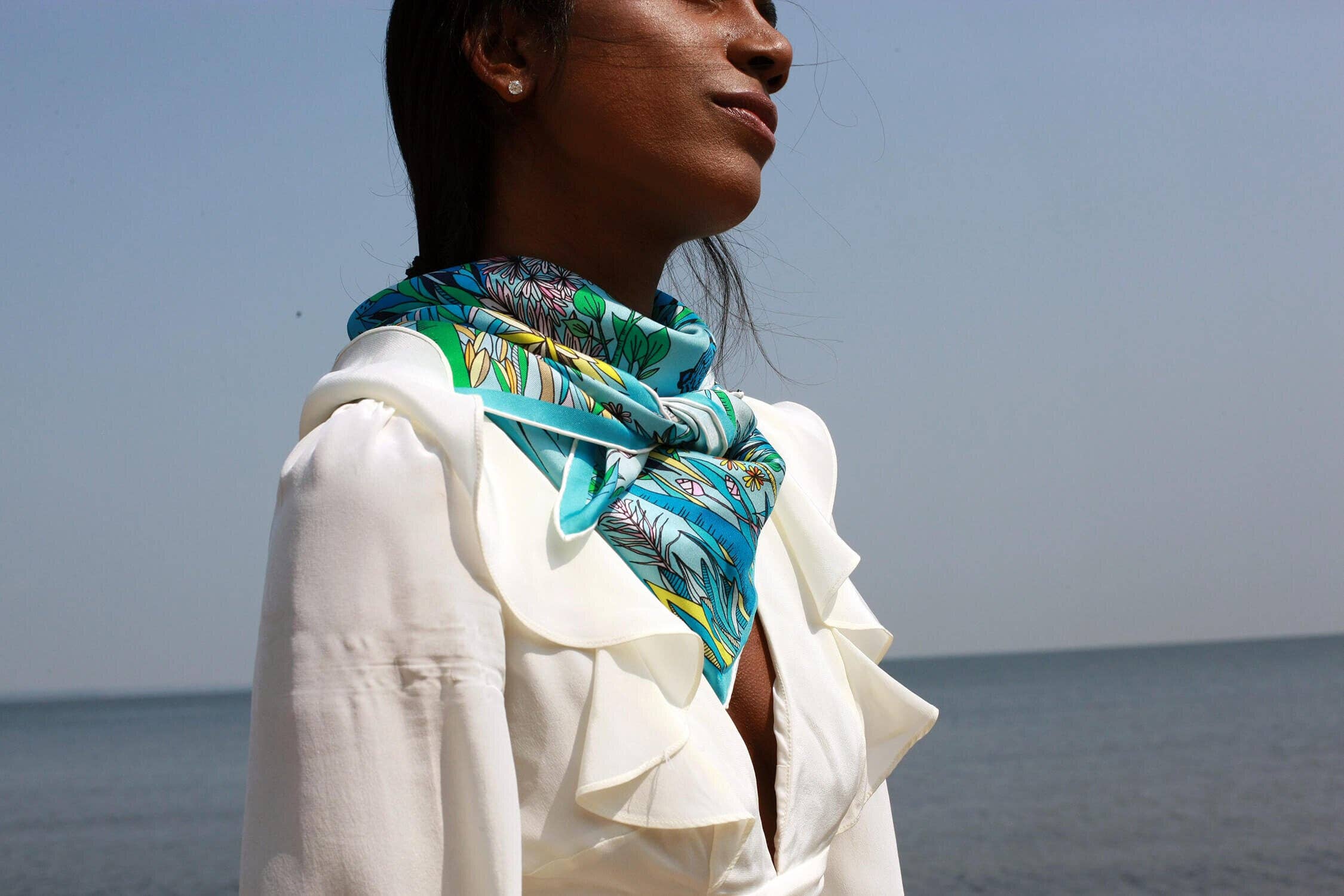 Jessie Zhao New York – wholesale Halsduk - Dam – Dubbelsidig silkescarf av blått djurrike5