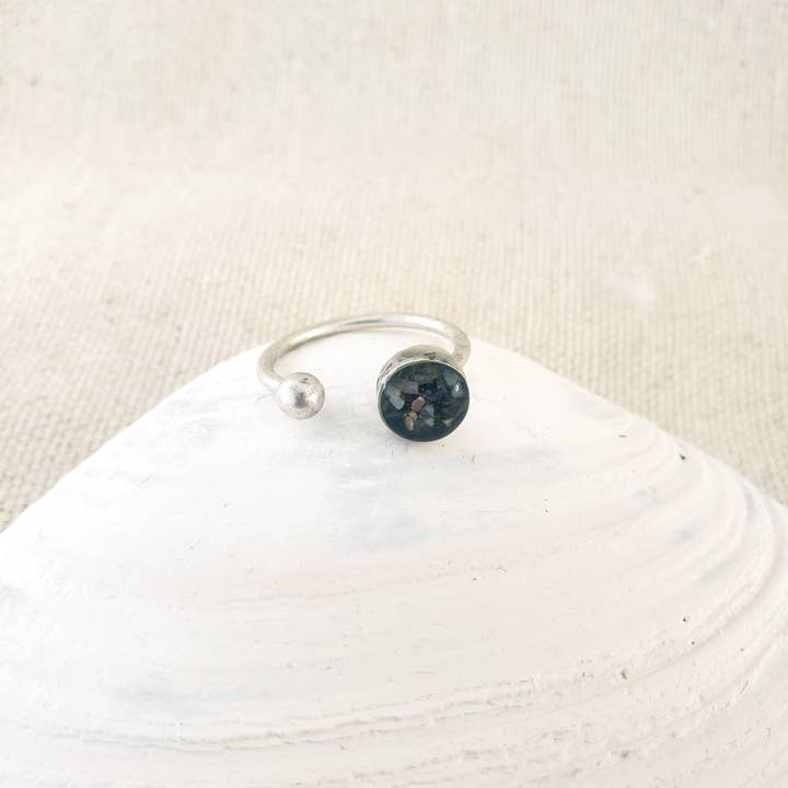 Maine Shellware - Wholesale Single Stone/Solitaire Ring - Antique Silver Round Ring6