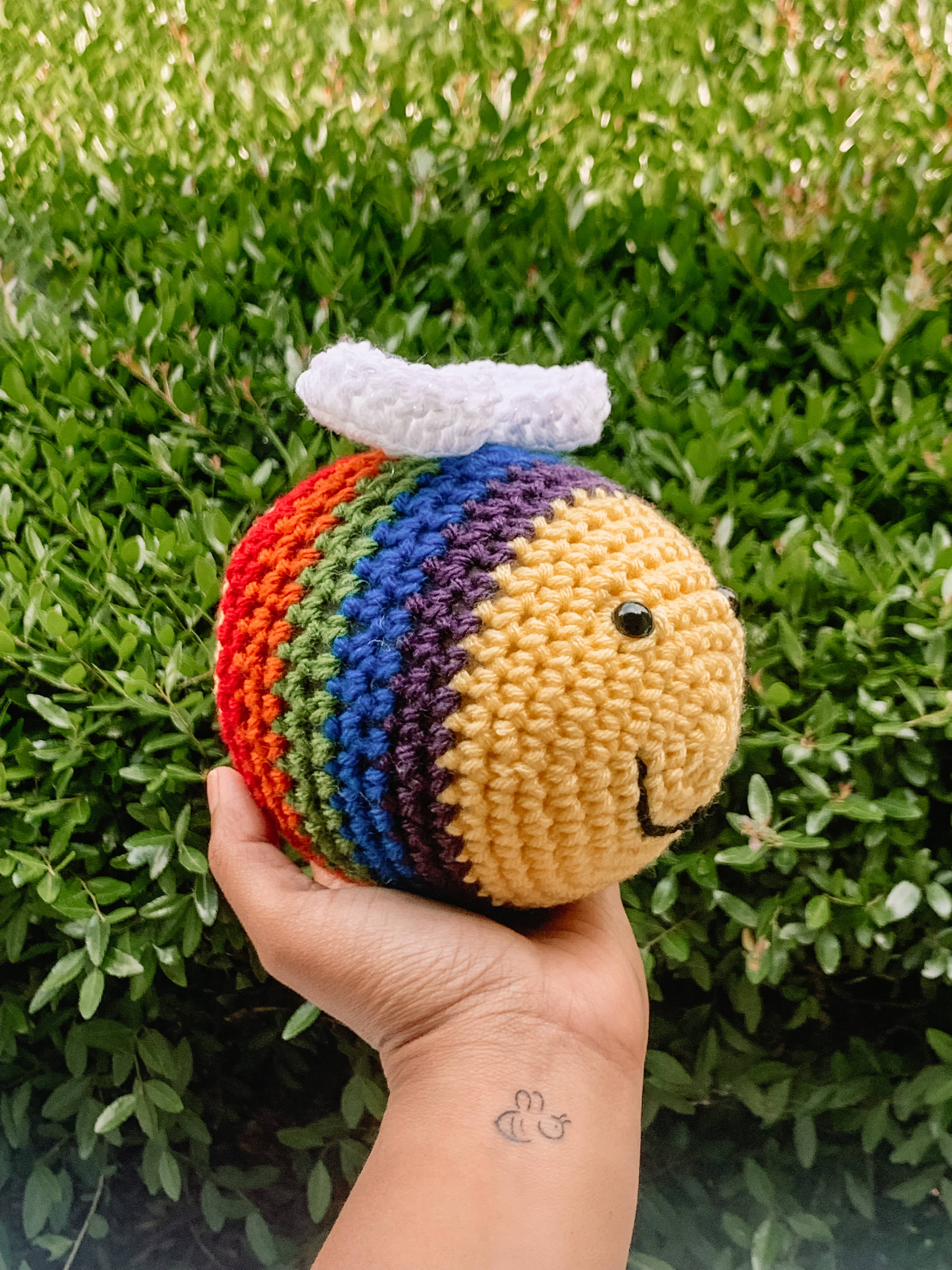 WanderlustBee – wholesale Stuffed/plush toy – Kids & baby – Crochet Bee Stuffed Animal - Rainbow Bee Amigurumi0