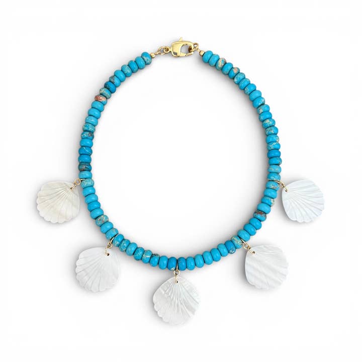 Collana con perline turchesi a forma di conchiglia "I Flow with Ocean Energy". per la vendita all'ingrosso da parte di Georgina Nicol