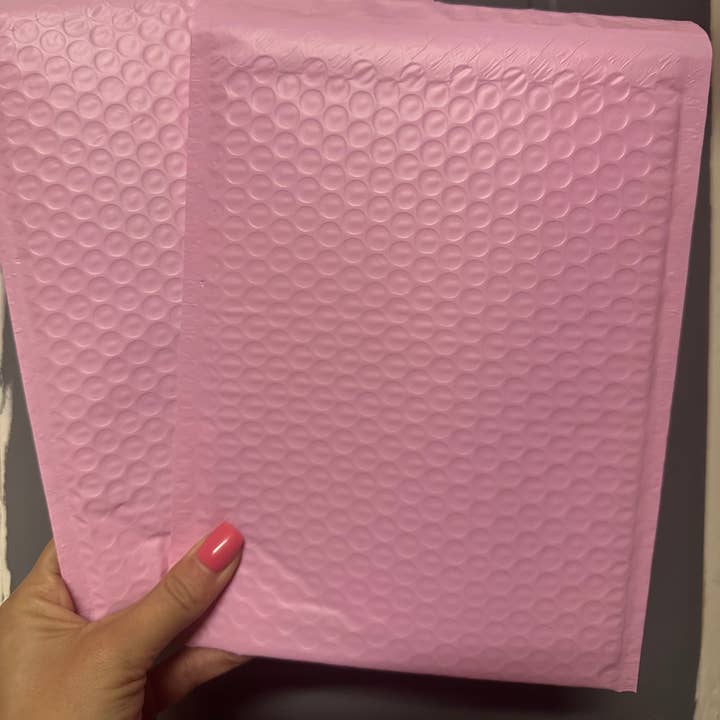 Majestic mailers - Wholesale Envelopes - 6x10 bubble mailers qty 200