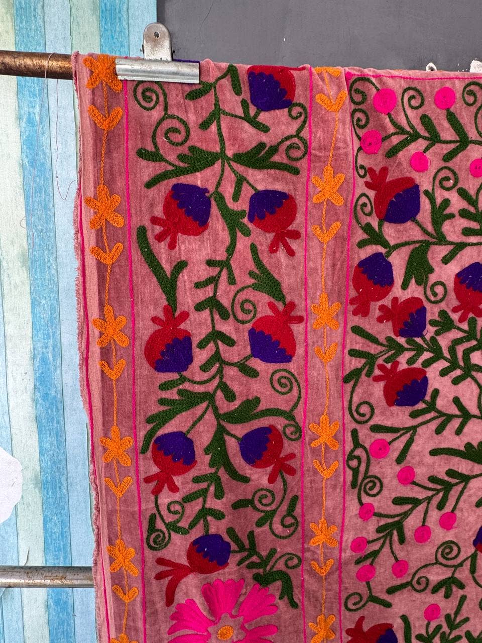 GYPSY STUDIO - Wholesale Throw Blanket - Velvet Throw Floral Embroidery Work Blanket Suzani Bedspread5