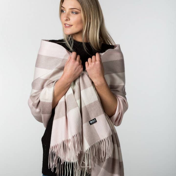 ALS Australia - Wholesale Scarf – Women's - Australian Merino Lambswool Winter Wool Blanket Scarf3