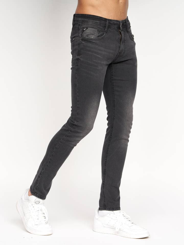 Maylead Slim Fit Jeans Zwart voor wholesale door Duck and Cover