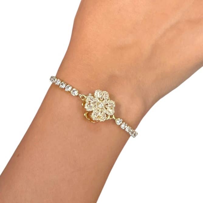 Loli – Großhandel Armband mit Charms/Anhängern – Drehender Spinner-Blumenarmreif – Kristall-Tennis1