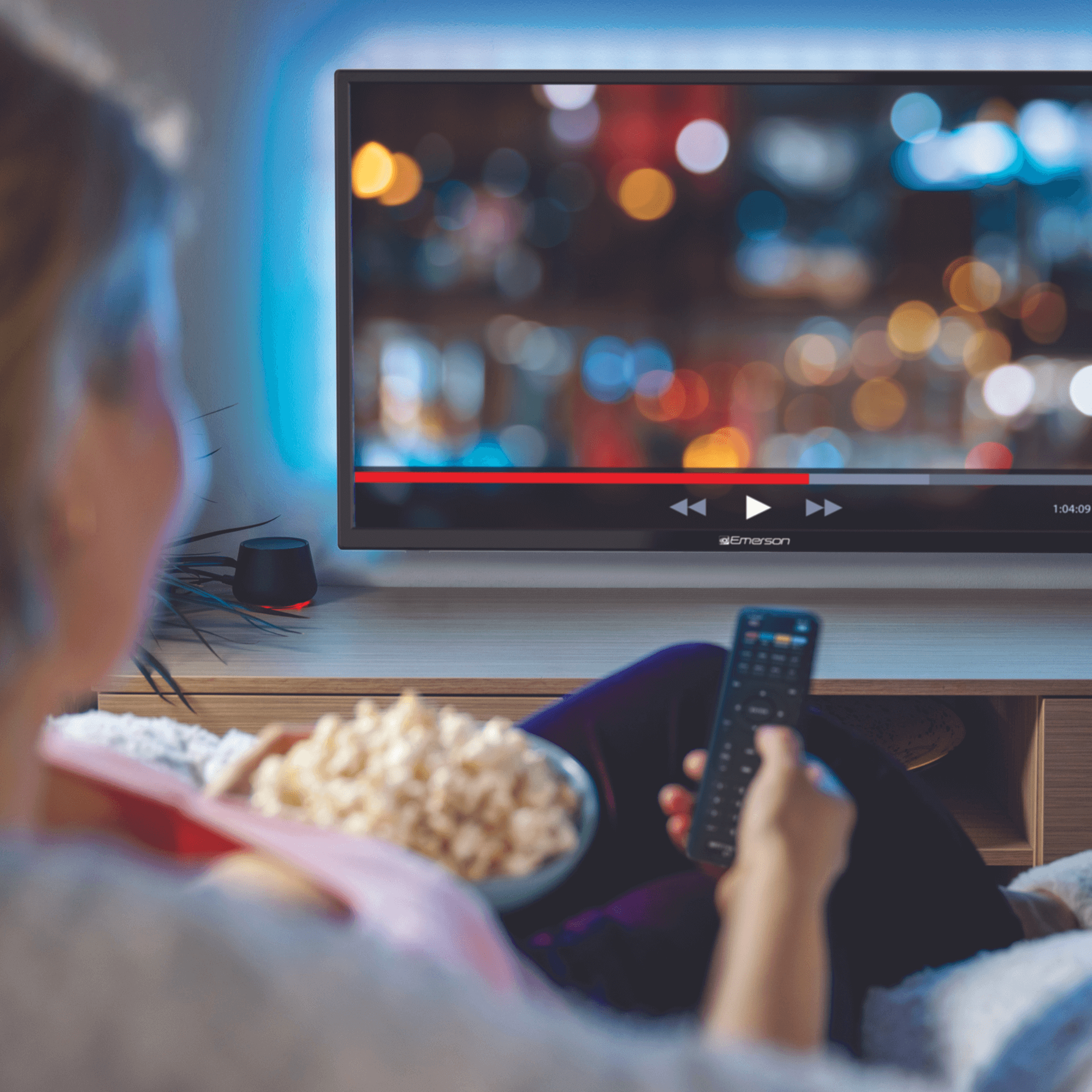 JupiterGear Home - Wholesale Decorative Tabletop Object - Emerson 32" Class Widescreen HD LED Television11