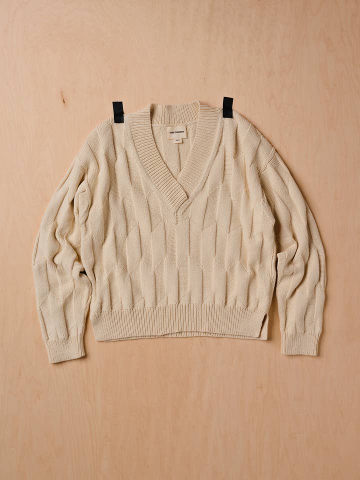 The Endery - Wholesale Knit Sweater - Women's - Lilly Chevron V-Neck Sweater - Plaster10